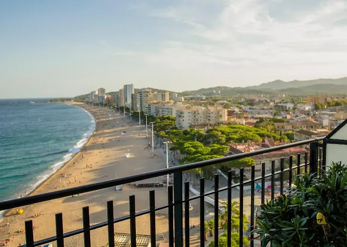 Spacious Seafront Apartmán